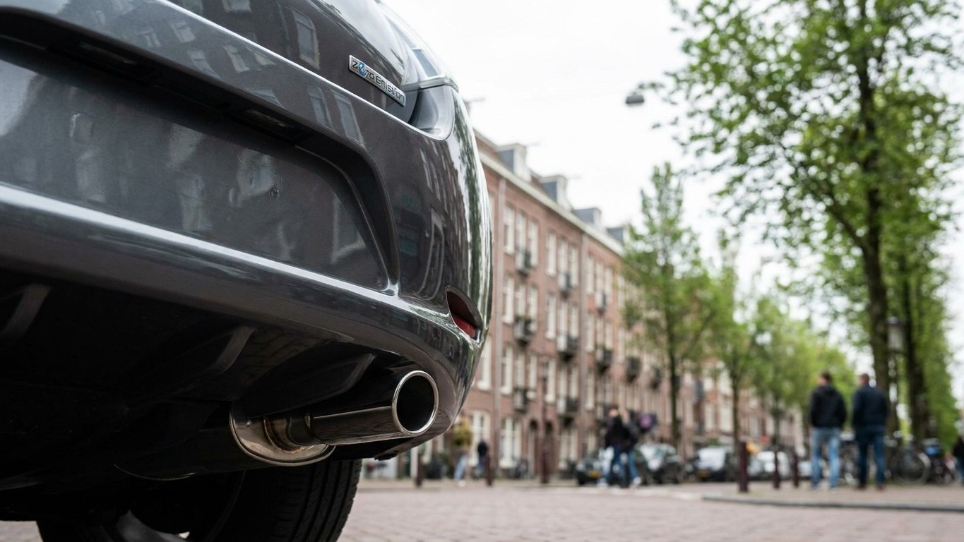 Elektrische auto's maken stadslucht schoner: eerste echte metingen bewijzen wat we dachten te weten