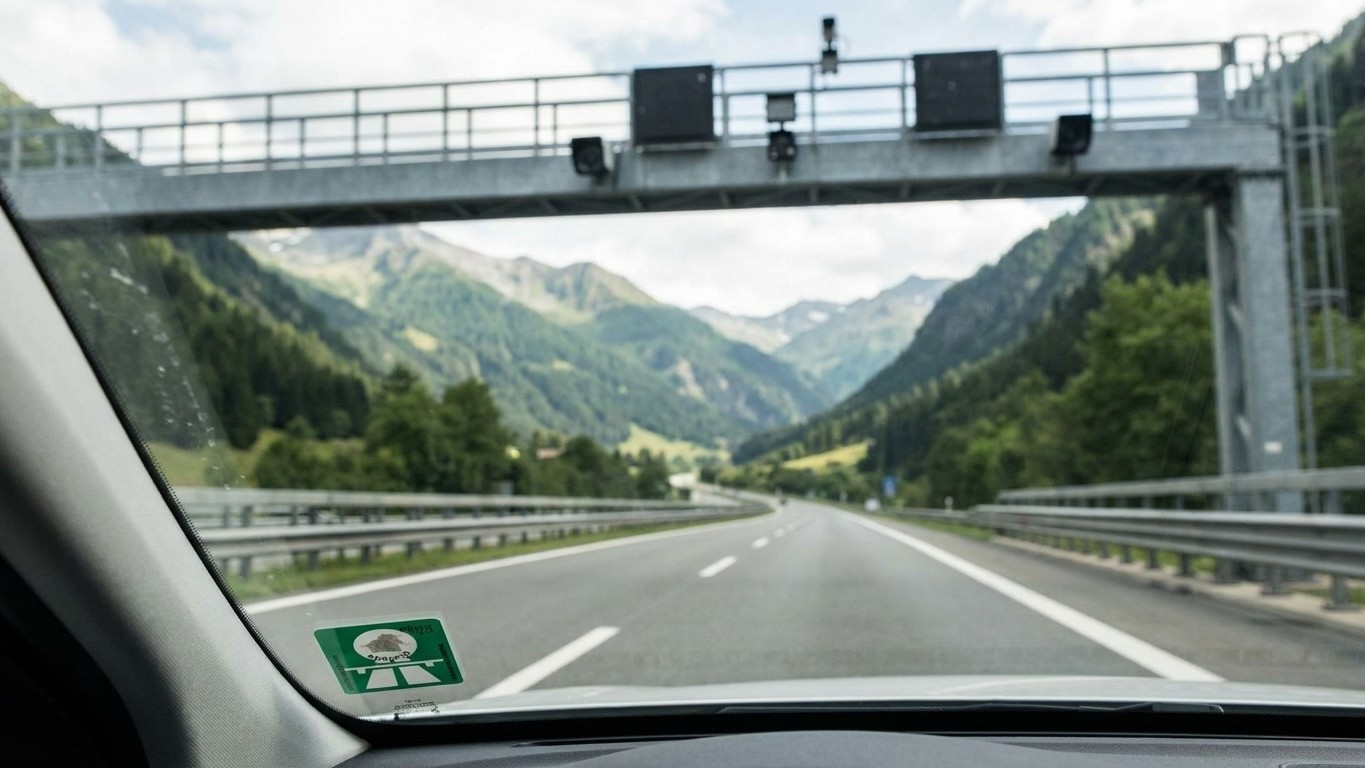 Ik reed Oostenrijk binnen richting Italië, gewoon op doorreis: bij de eerste kilometer snelweg begreep ik waarom die 120 €...