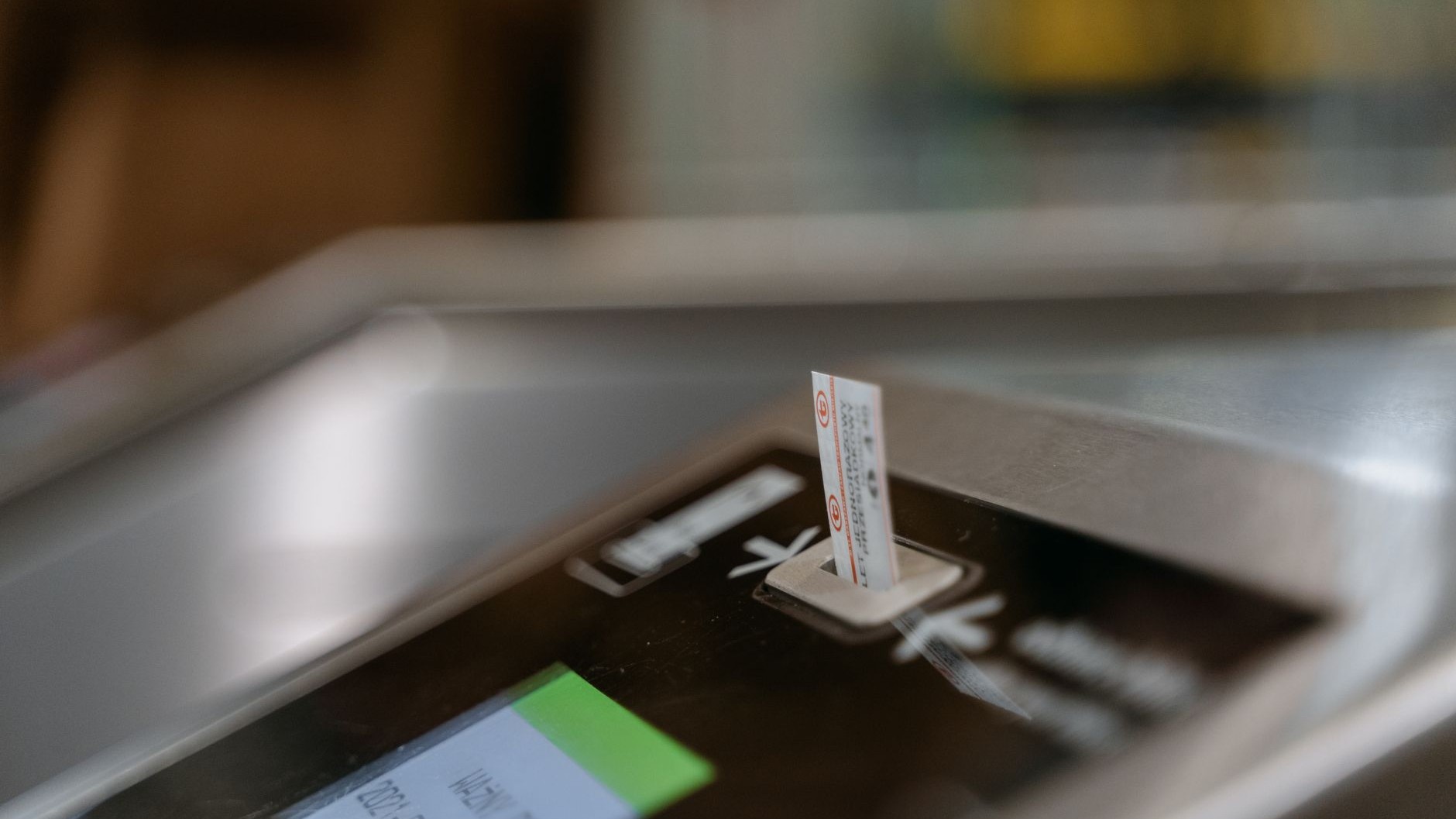 Ik betaalde ruim 400 euro voor mijn Interrail-pas om drie weken vrij door Europa te reizen: op het perron in Parijs wees d...